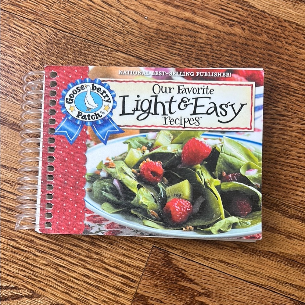Gooseberry Patch Light & Easy Recipes Cookbook